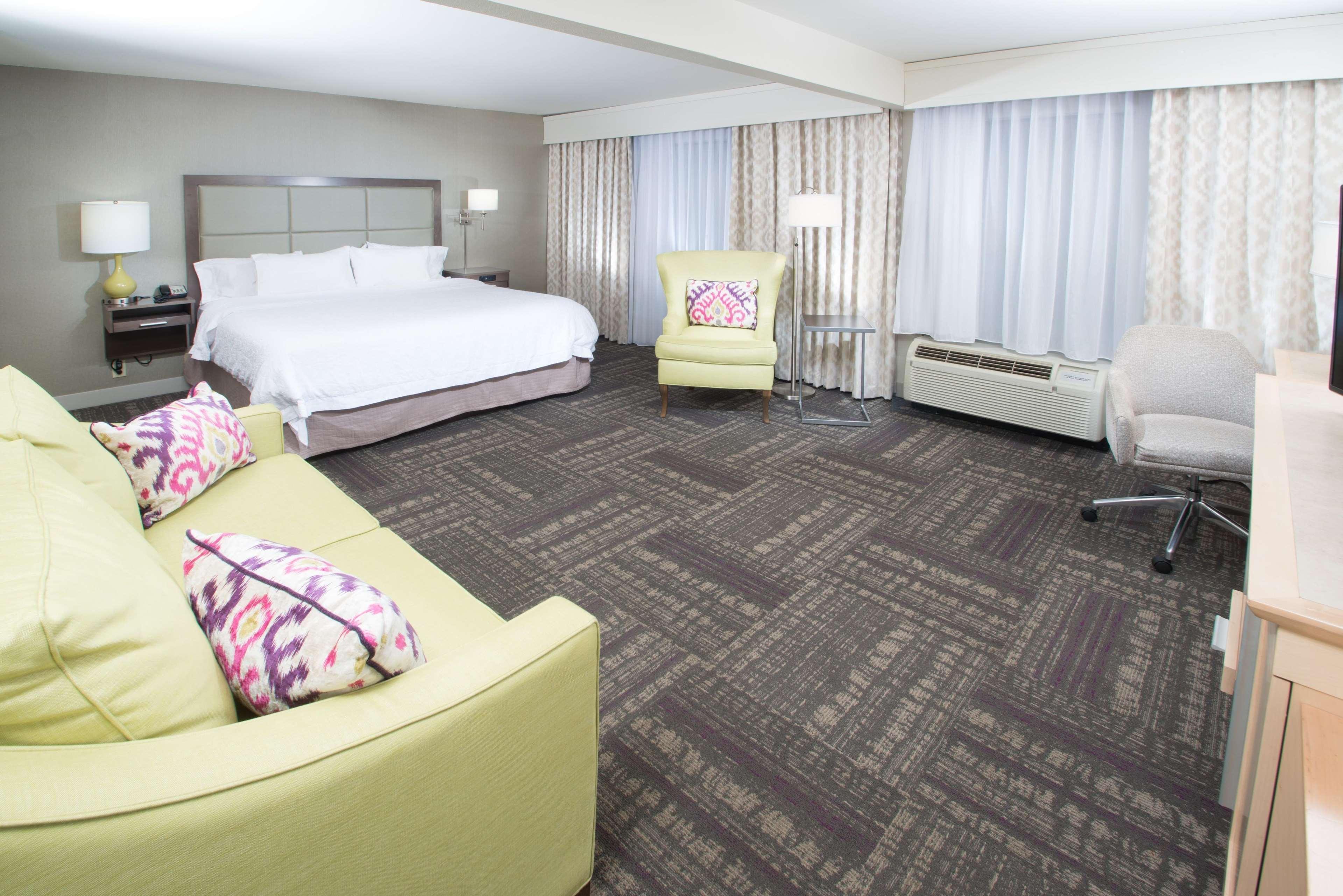 Hampton Inn & Suites Wilson I-95 Exteriör bild