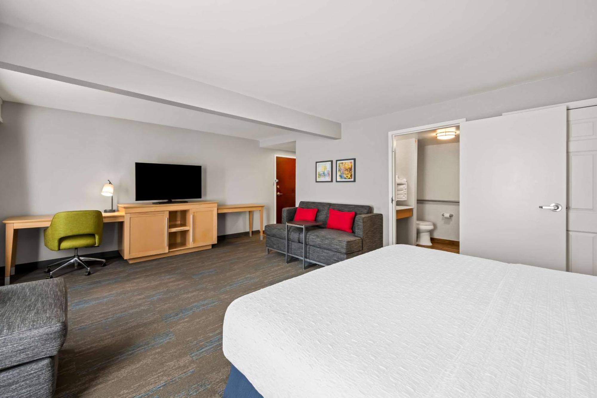 Hampton Inn & Suites Wilson I-95 Exteriör bild