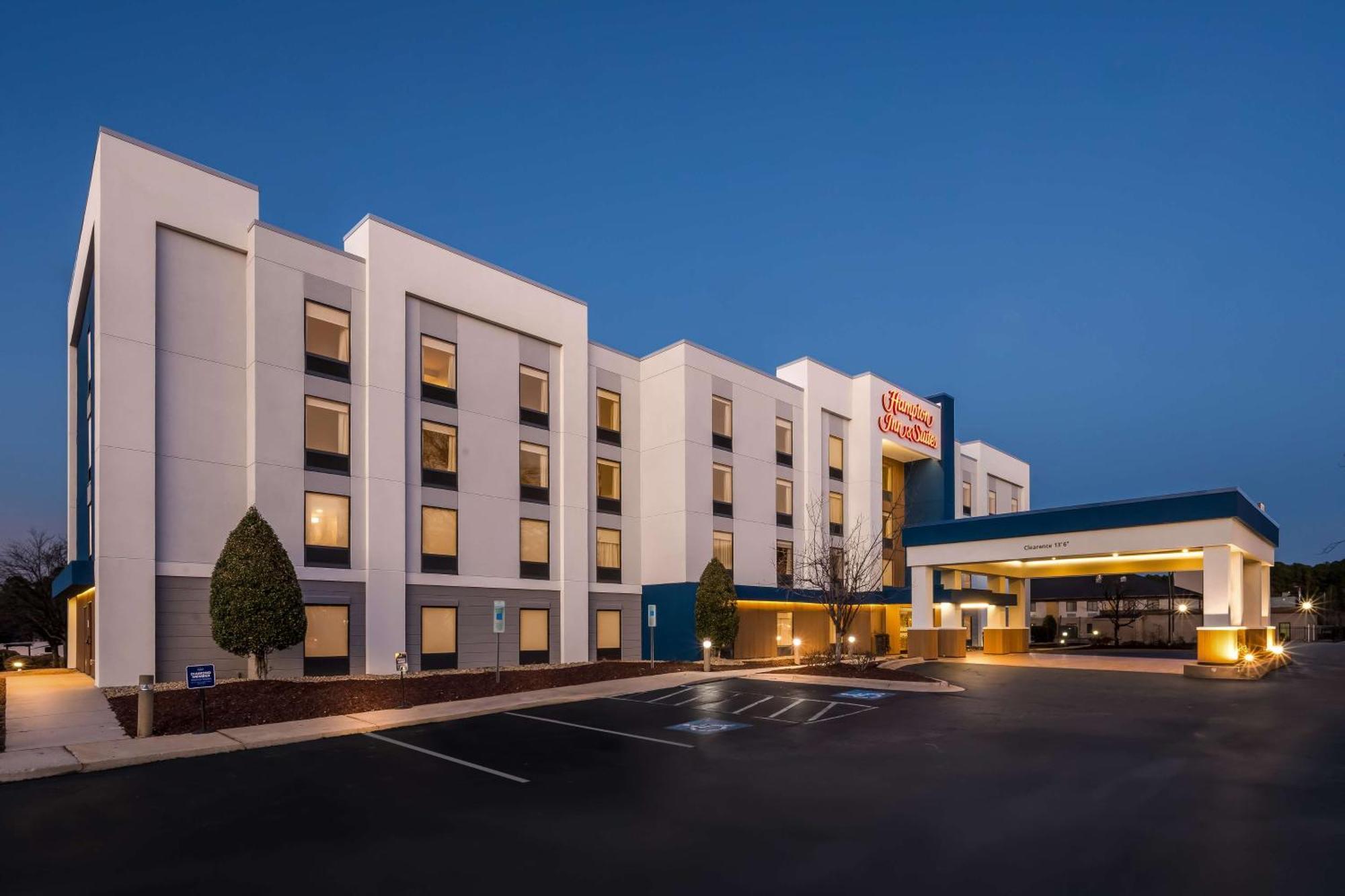 Hampton Inn & Suites Wilson I-95 Exteriör bild