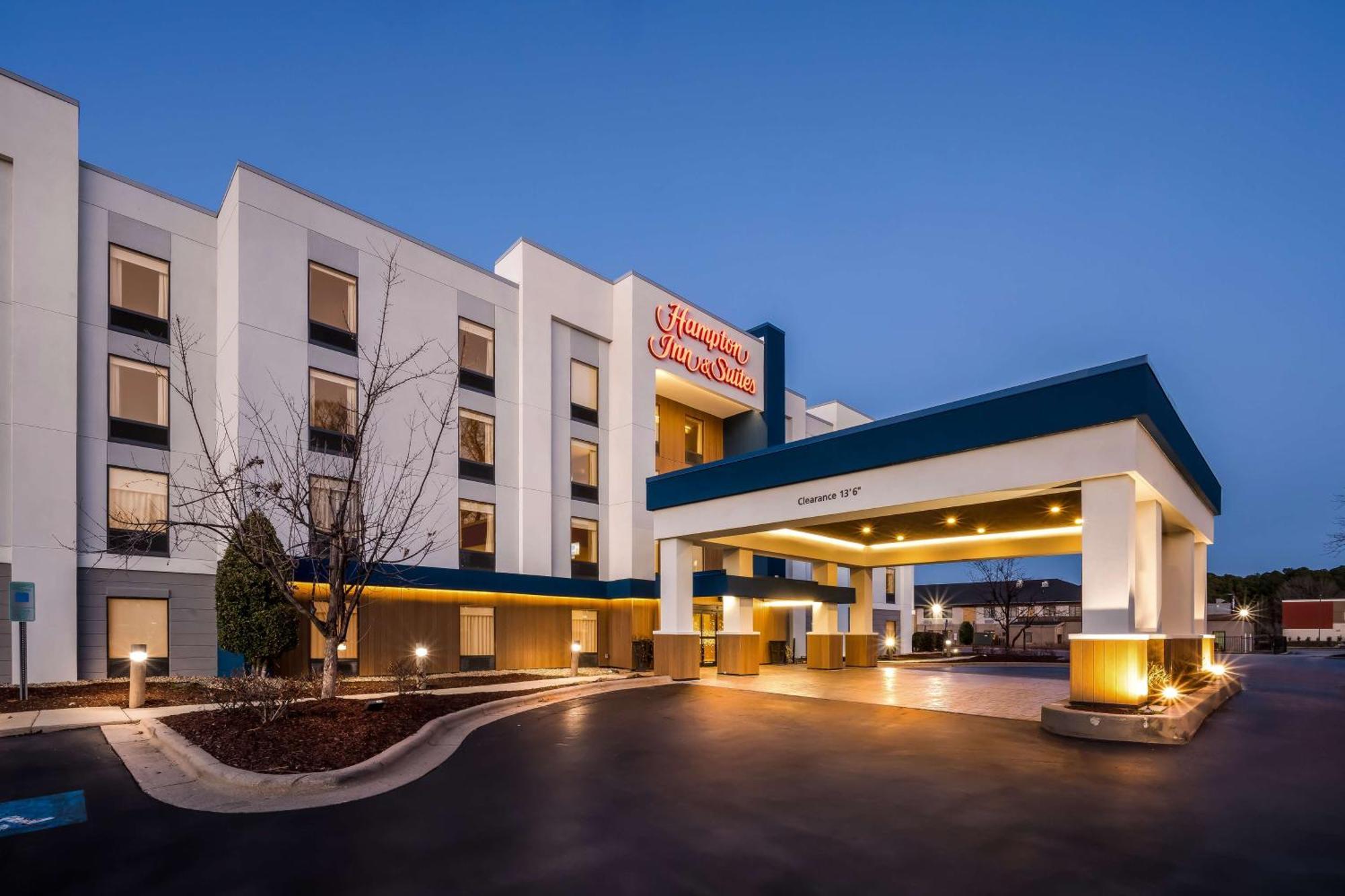 Hampton Inn & Suites Wilson I-95 Exteriör bild