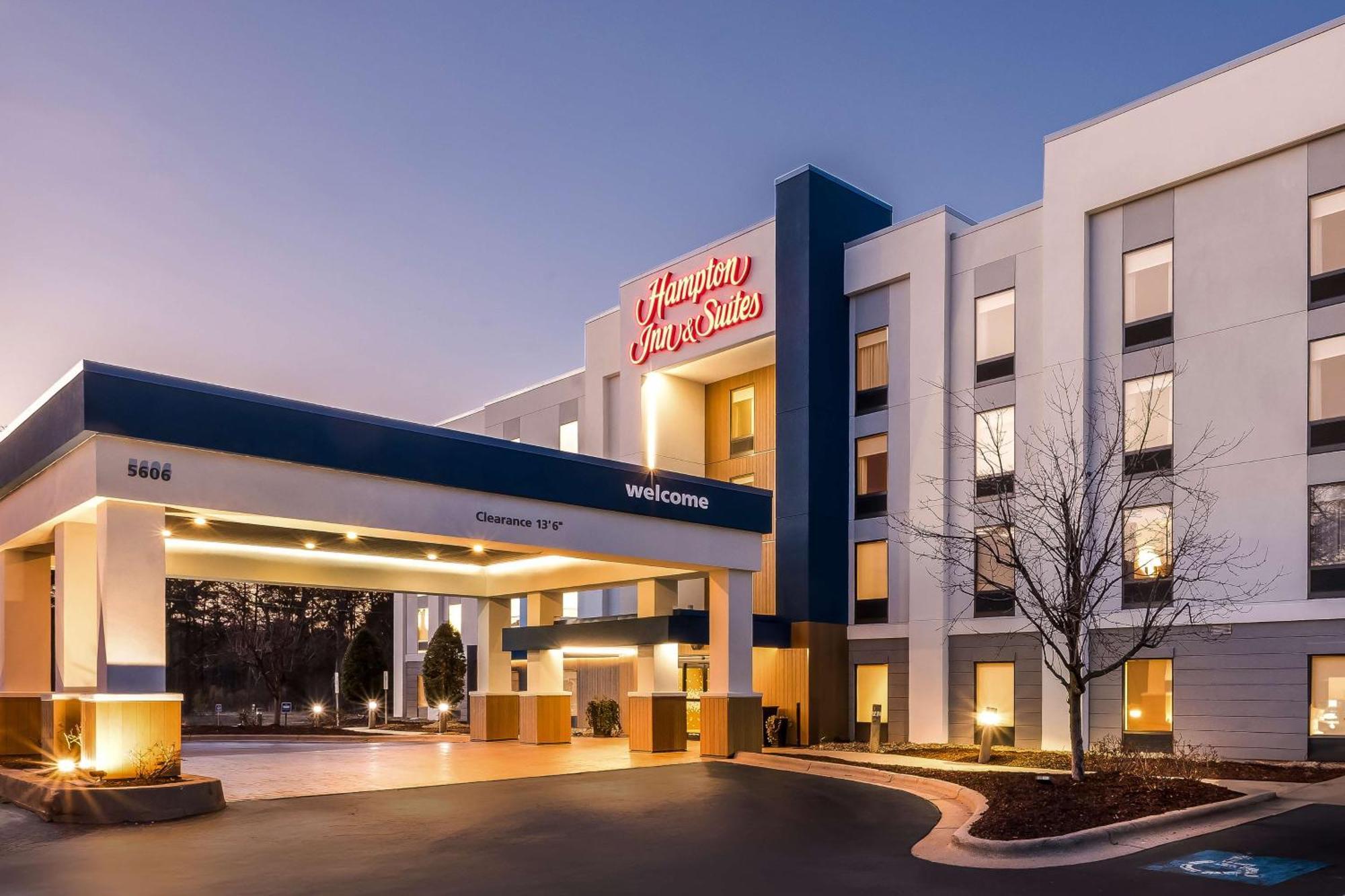 Hampton Inn & Suites Wilson I-95 Exteriör bild